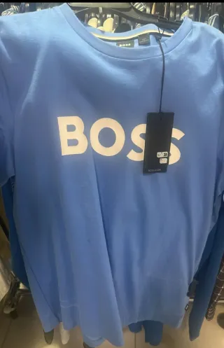 Camiseta Boss Manga Larga Azul como nueva