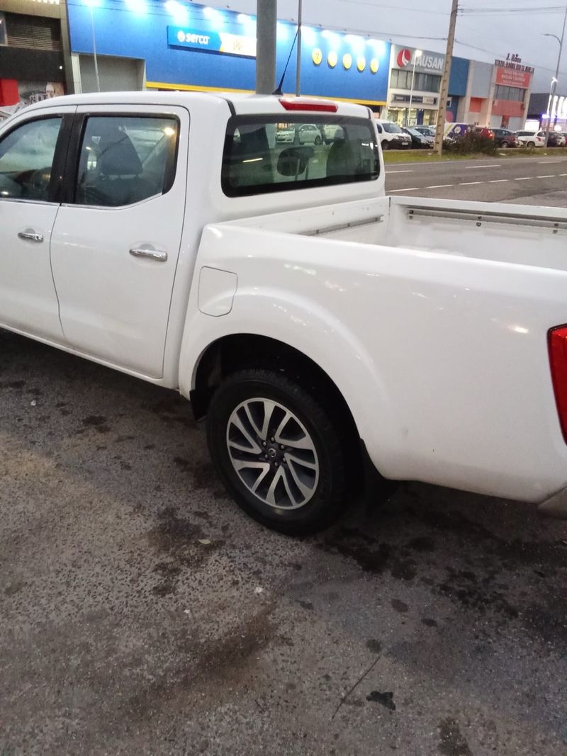 Nissan Navara Diciembre 2016 en perfecto estado - foto 1