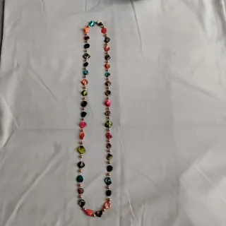 Collane multicolore con perline