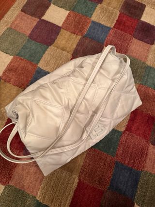 Bolso Bimba y Lola color piedra acolchado