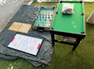 Futbolín con muchos juegos