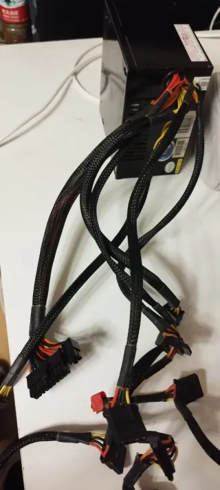 Fuente Alimentación PC 700W