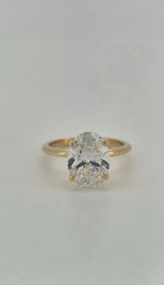 Anillo compromiso 3.56ct IGI VS1 E – Oro 14k