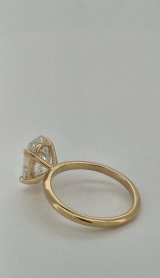 Anillo compromiso 3.56ct IGI VS1 E – Oro 14k