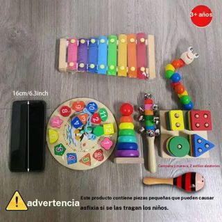 Giocattoli in legno stile Montessori