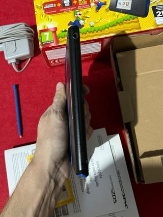 Nintendo 2DS Special Edition Super Mario Bros. 2