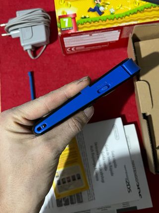 Nintendo 2DS Special Edition Super Mario Bros. 2