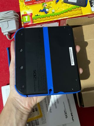 Nintendo 2DS Special Edition Super Mario Bros. 2