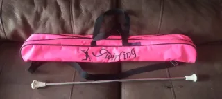 Baston de twirling con funda rosa