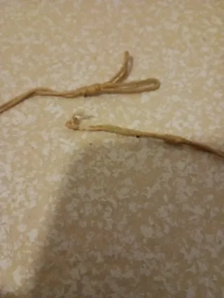 Collar artesanal geométrico de madera