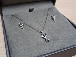 Conjunto de Pendientes y Colgante de plata. NUEVO