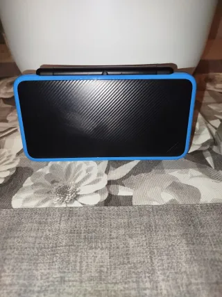 Nintendo New 2DS XL con giochi