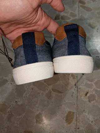 Zapatos H&M niño azul/gris