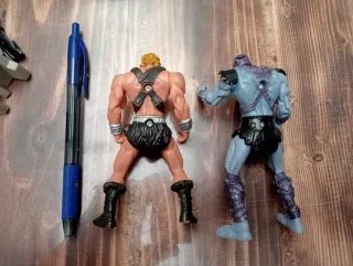 Figuras He-Man + Skeletor MOTU 20XX