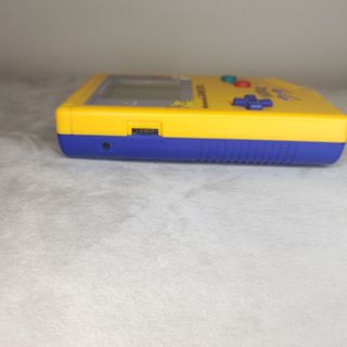 Nintendo Game Boy Pokémon Ed. Pikachu