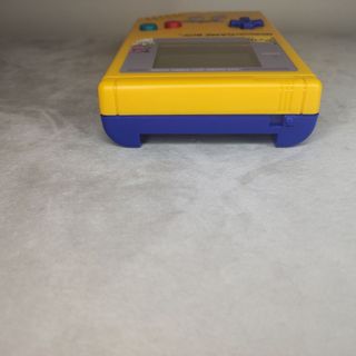 Nintendo Game Boy Pokémon Ed. Pikachu