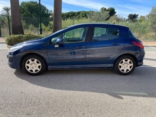 Peugeot 308 2008 5p confort HDi