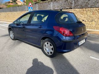 Peugeot 308 2008 5p confort HDi