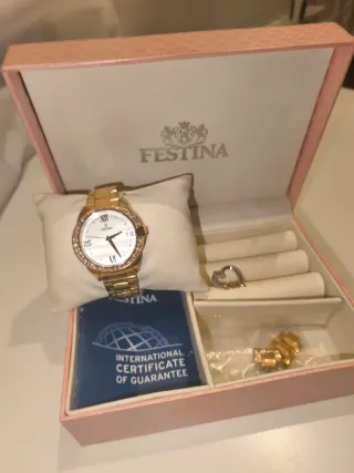 Reloj Festina y Colgante Corazón
