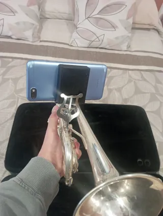 Atril magnético universal para todo tipo de instru