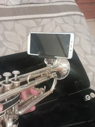 Atril magnético universal para todo tipo de instru