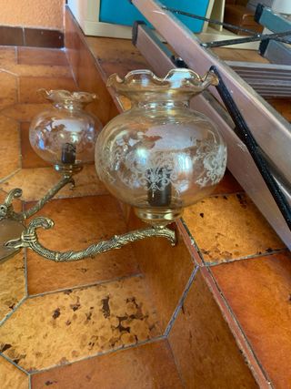 Lámpara araña techo cristal y madera
