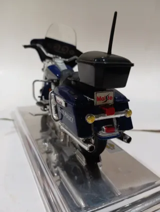 Harley Davidson flth electra glide moto escal 1.18