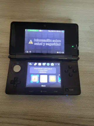 Nintendo 3DS Nera + Pokémon UltraLuna