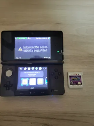 Nintendo 3DS Nera + Pokémon UltraLuna
