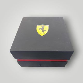 RELOJ ESCUDERIA FERRARI + CAJA COMPLETA