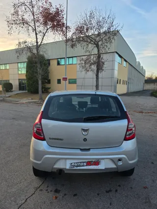 Dacia Sandero 2012