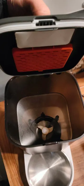 Distributore automatico cibo per gatti PETKIT