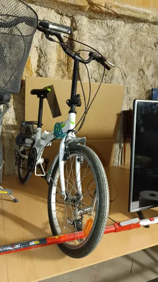 Bicicletas de paseo con cesta