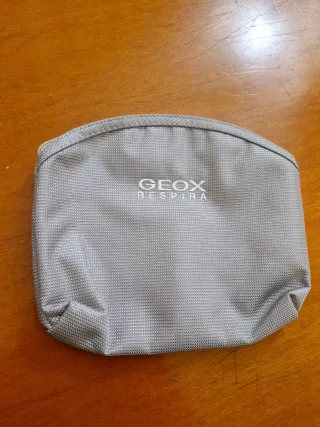 Pochette Geox grigia mai usata
