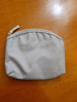 Pochette Geox grigia mai usata