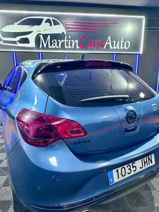 OPEL Astra 2.0 CDTi SS 165 CV Excellence llanta 17