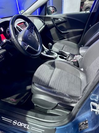 OPEL Astra 2.0 CDTi SS 165 CV Excellence llanta 17