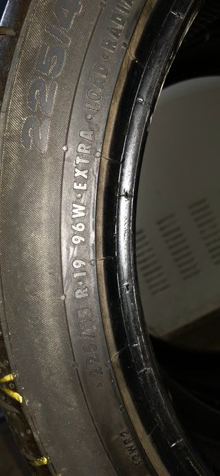 Neumáticos de coche