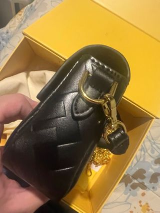 Bolso Fendi Baguette Negro y Dorado nuevo