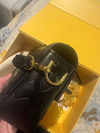 Bolso Fendi Baguette Negro y Dorado nuevo