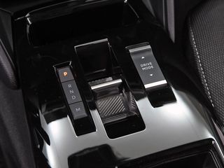 Citroën C4 Hybrid 136 e-DCS6 Plus