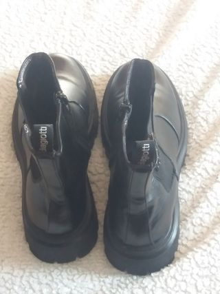 Stivali Laura Biagiotti n.35