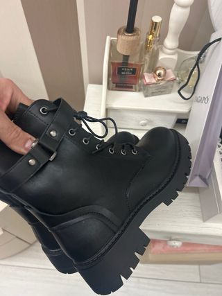 Anfibio donna nero con zip tg 37 nuovo