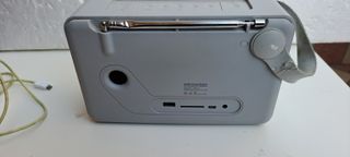 August Mb415 Radio Digitale Dab con Altoparlante