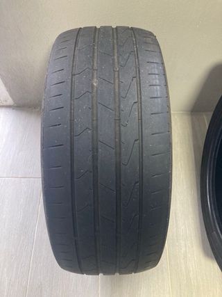 Neumáticos de coche