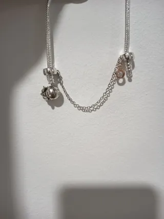 Charm Cadena de Seguridad Clip Corona