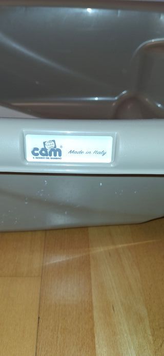 Cambiador y bañera para bebé