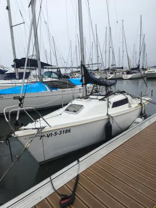 Jeanneau Sunway 21 Velero vela