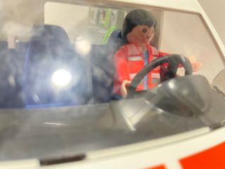 Playmobil Ambulancia 6685 Luz y Sonido