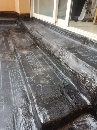 Reformas de terrazas con laminas asfáltica.